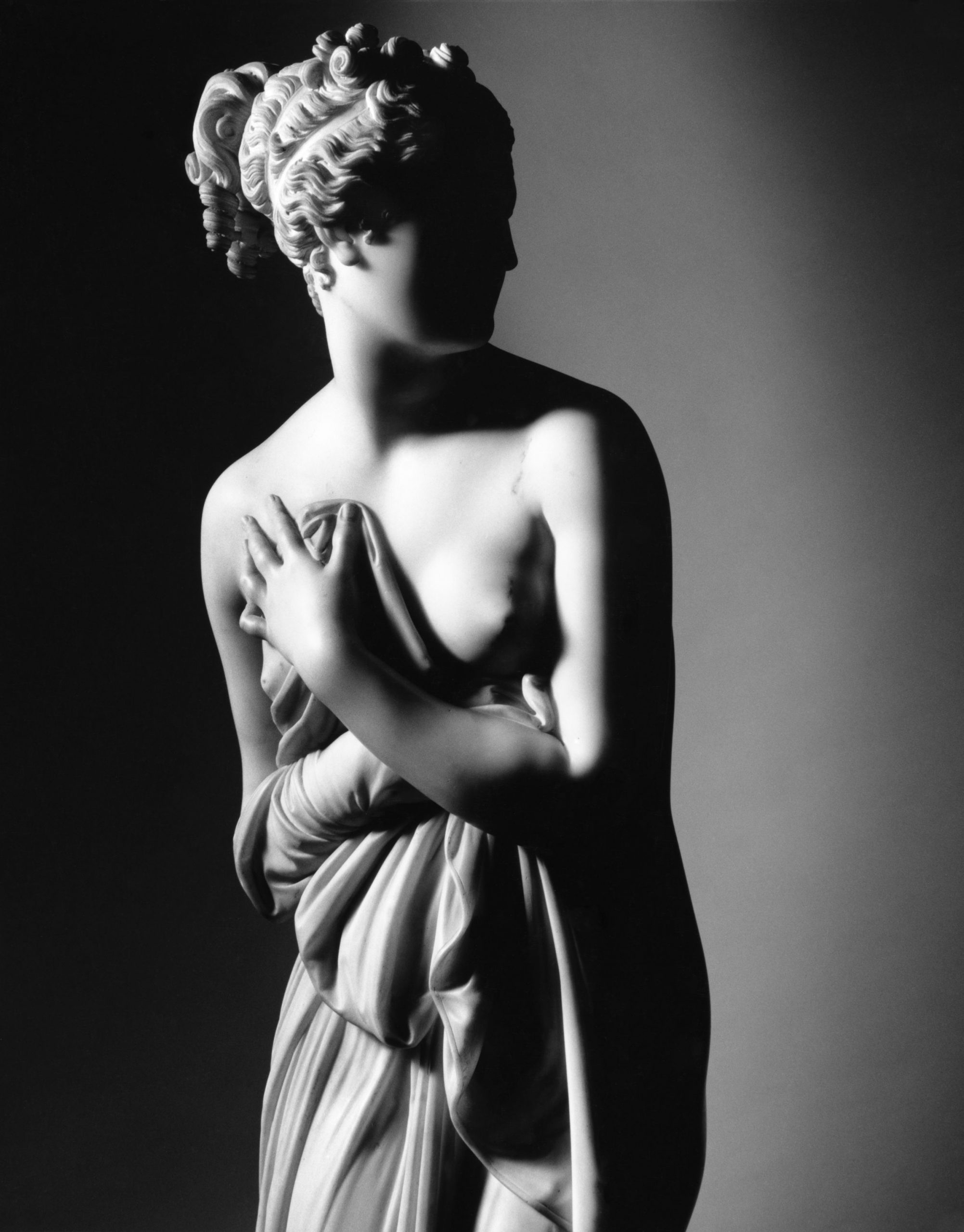 statua-venere-luce1